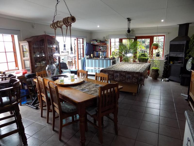 3 Bedroom Property for Sale in Fraaiuitsig Western Cape